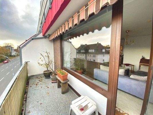 Der Balkon erweitert den Wohnraum zum Freiluftzimmer