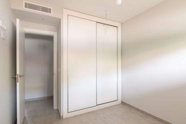 ... mit Einbauschränken