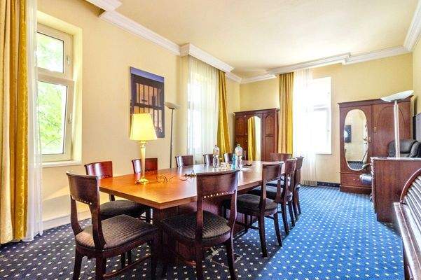 Besprechungszimmer OG