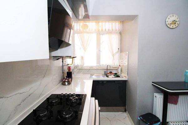 Luxe Flat with Car Parking Area in Complex in Istanbul Maltepe