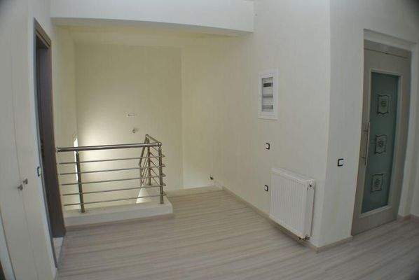 Kreta, Ammoudara: Moderne Villa mit atemberaubender Aussicht in Stadt- und Strandnähe zu verkaufen