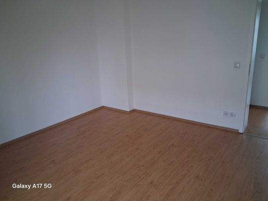 Leere 2-Zimmer-Wohnung