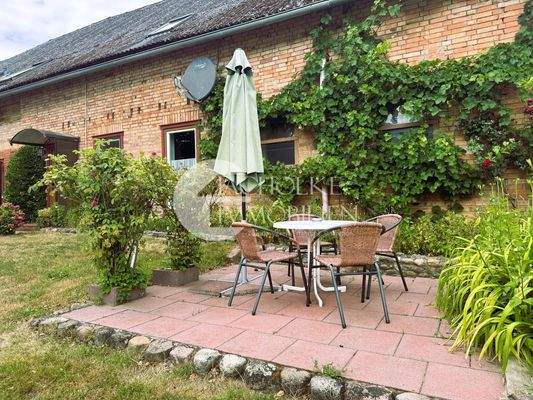 Nebengebäude Terrasse 