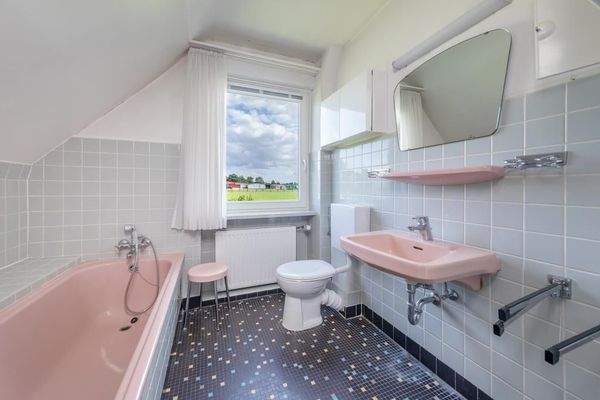 Vollbad mit Feldblick