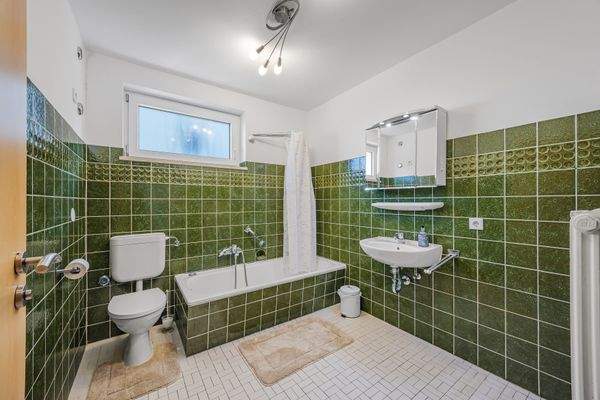 Badezimmer Erdgeschoss