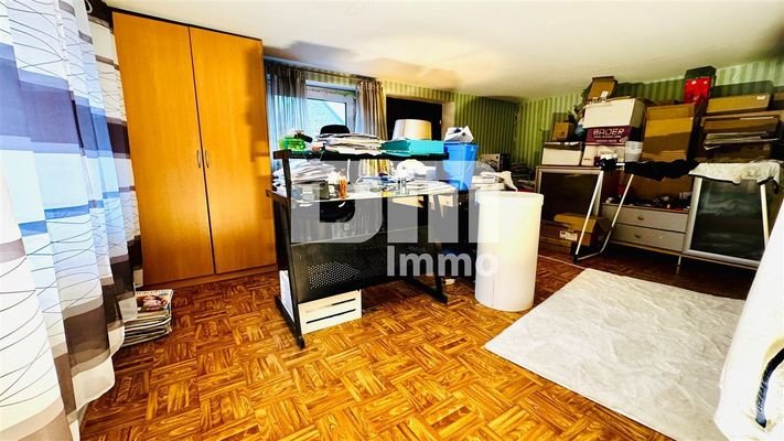 Hinterhaus OG Schlafzimmer / Kinderzimmer / Büro