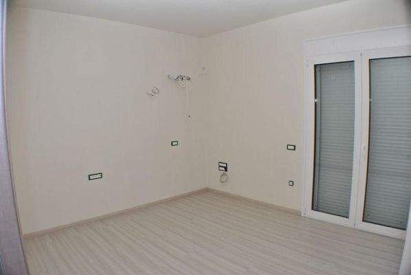 Kreta, Ammoudara: Moderne Villa mit atemberaubender Aussicht in Stadt- und Strandnähe zu verkaufen