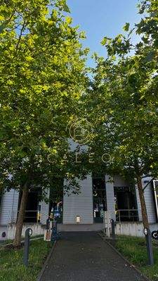 Außenansicht - Eingangsbereich