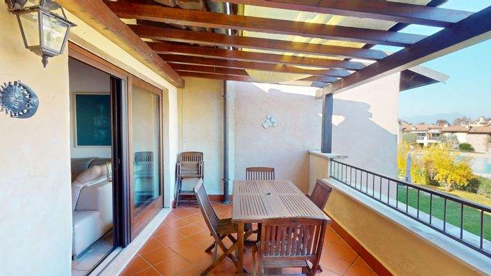 PR-024-98-Trilocale-con-terrazzo-al-Garda-Resort-V