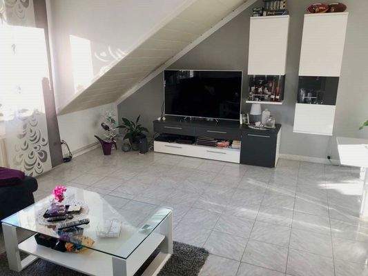 Wohnraum Wohnung OG Haus rechts