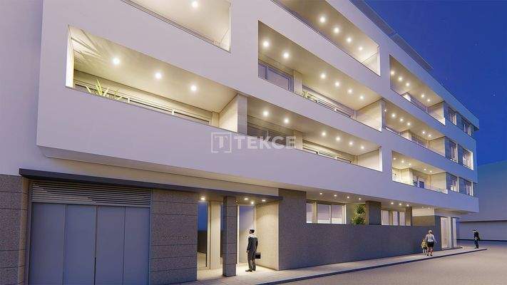 Apartments with Rooftop Jacuzzi Near Beach in Torrevieja