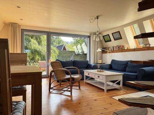 Wohnbereich und Terrasse