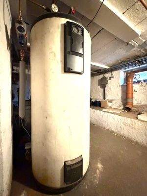 Warmwasserspeicher Eingang 10b