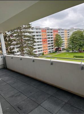 Zimmer 3 Balkon.jpg