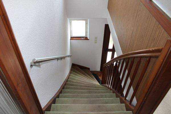 Treppe zum Dachgeschoss