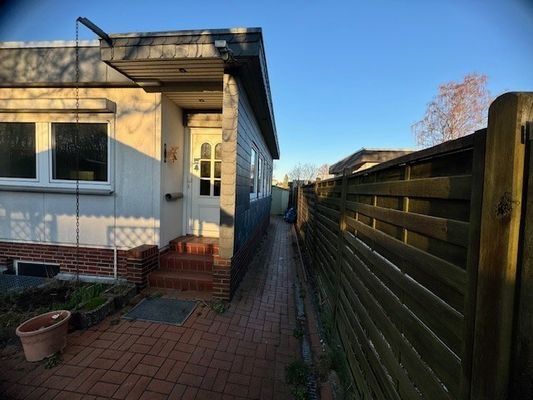 Zuwegung zur Straße