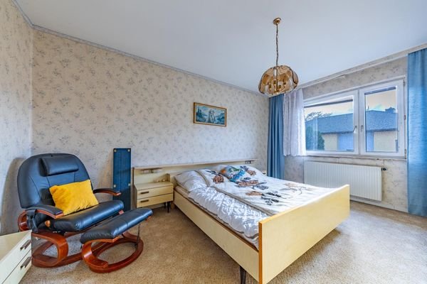 Schlafzimmer 2 OG
