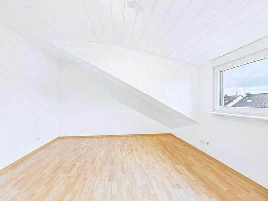 Dachgeschosswohnung in Roden-Nord 