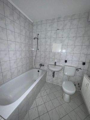 Badezimmer mit Badewanne