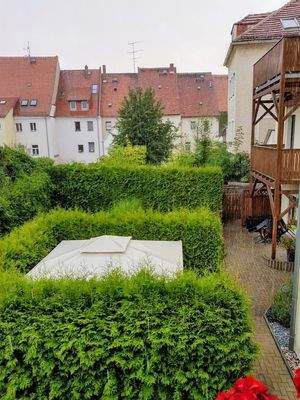 Garten_Überblick_vom_Nachbarhaus