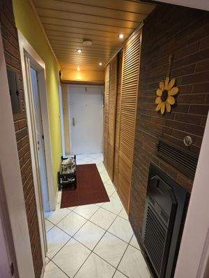 Flur mit Einbauschrank