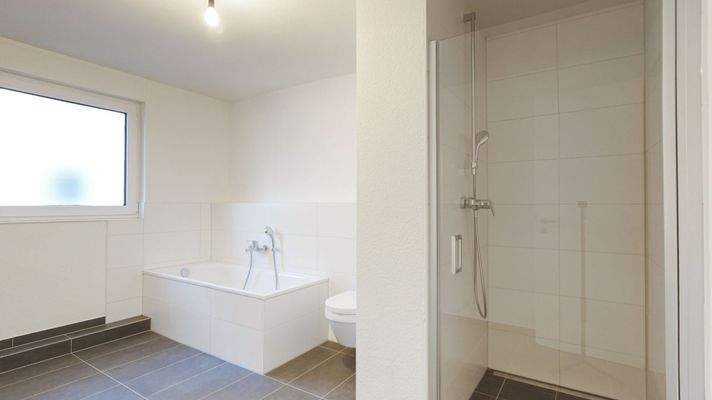 Badezimmer - 1.OG (2)