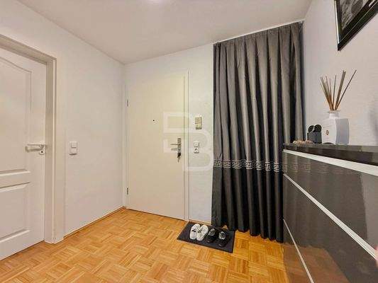 Eingangsbereich mit Abstellkammer