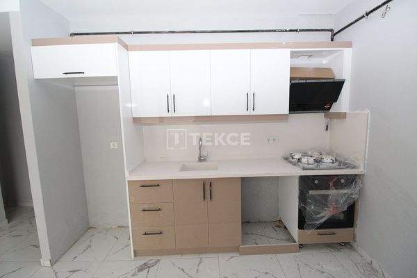 1 Bedroom Apartment in a Complex in İstanbul, Esenyurt