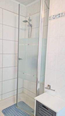 07 Dusche im Bad.jpg