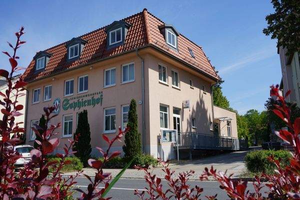 Sophienhof_Aussenansicht vorne2.jpg