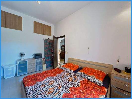 0b749b33b05e440199a78f3e557d5cbf-original