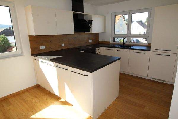 Hochwertige Einbauküche inkl. Elektrogeräten