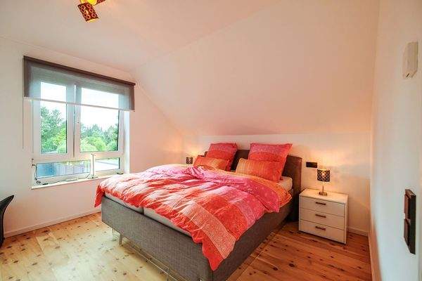 Langenfeld - Düsseldorfer Str 222 - Schlafen 1