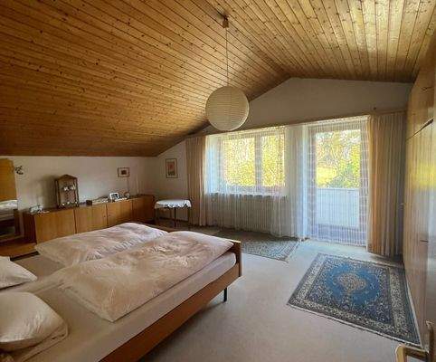 Schlafzimmer Dachgeschoß.JPEG