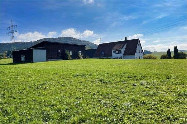 Blick aufs Haus von hinten