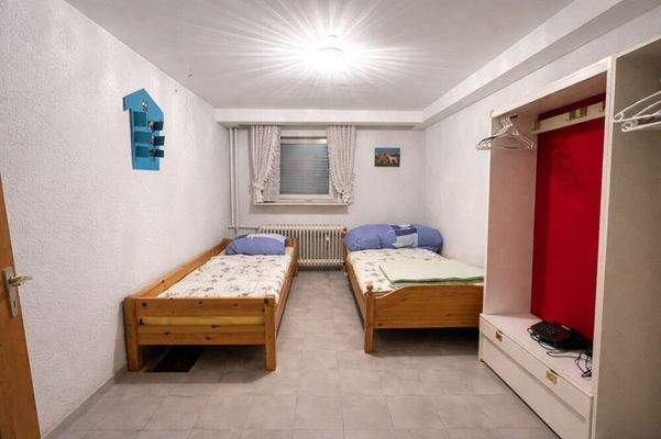 Geräumiges Kinderzimmer UG