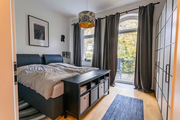 Schlafzimmer II möbliert