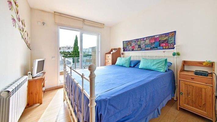 Reihenhaus mit Pool zum Verkauf in Son Moix, Palma de Mallorca.