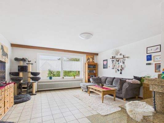 CAM01223G0-PR0176-STILL032