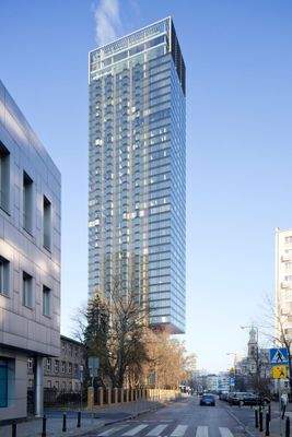 Cosmopolitan Twarda 2/4 in Warschau