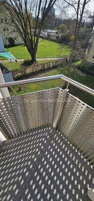 Schöne Aussicht mit Sonne ab Mittag