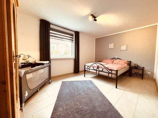 50. Schlafzimmer1 EG