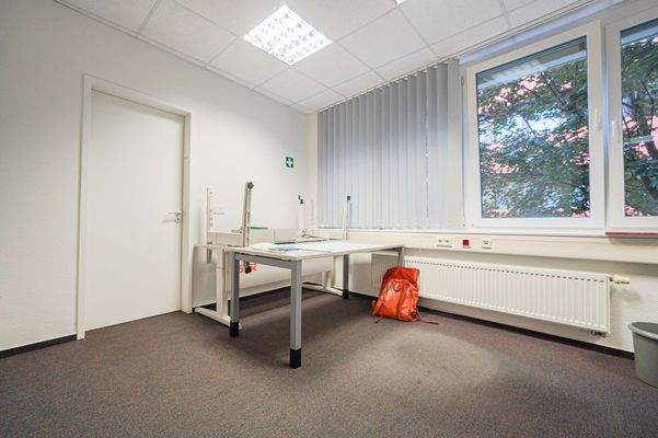 Eingang zum Außenthaltsraum