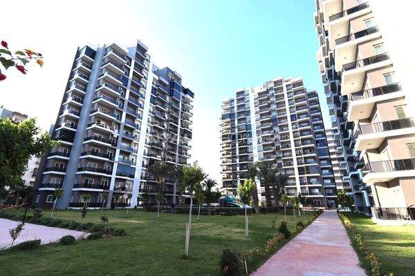 Stylish Real Estate in Complex with Aquapark in Mersin Tece