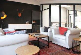 LOUNGE - DAS KAMINZIMMER