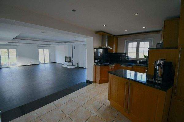 vue séjour cuisine.JPG