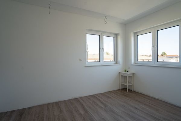 Schlafzimmer mit Ankleide OG