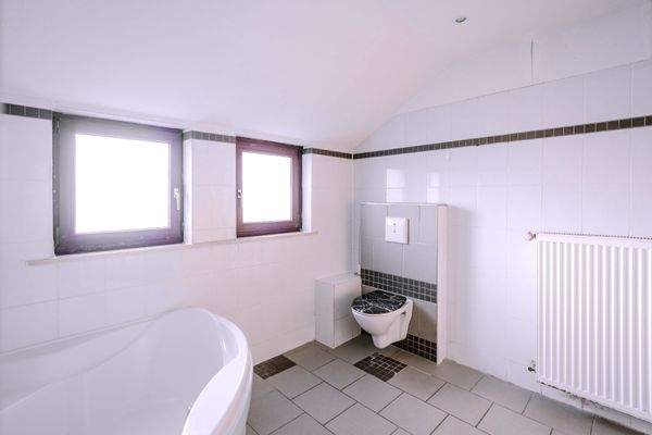 Badezimmerm Wohneinheit 2