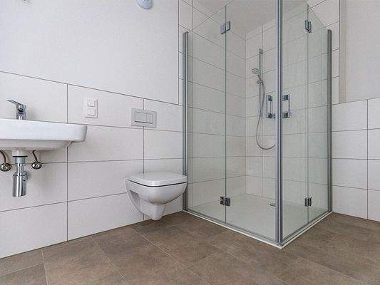 Bad mit bodengleicher Dusche