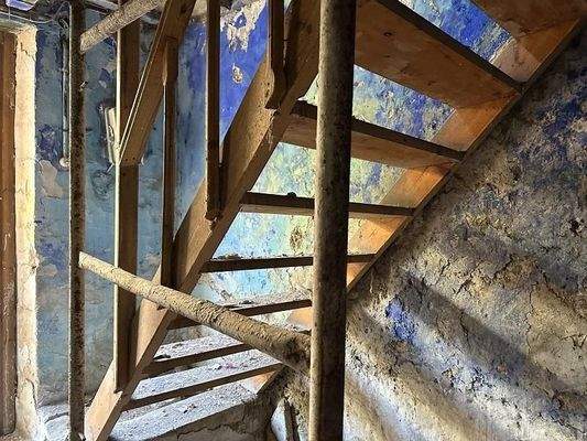 Kreta, Rethymno: 3-stöckiges Gebäude zur Renovierung in der Altstadt zu verkaufen